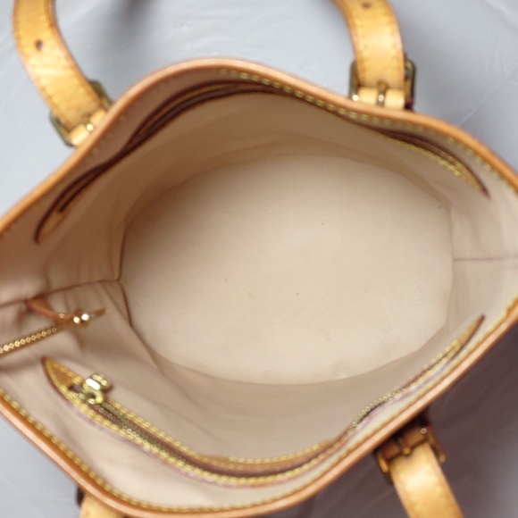 Gorgeous 😍 Authentic Louis Vuitton Bucket Bag - Picture 7 of 14